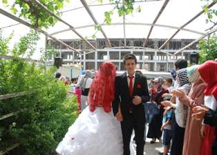 Yavuz ve Ay aileleri akraba oldu