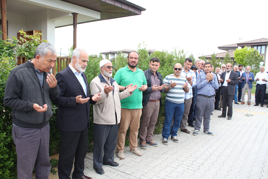 2-1-016.jpg 2-1-016.jpg