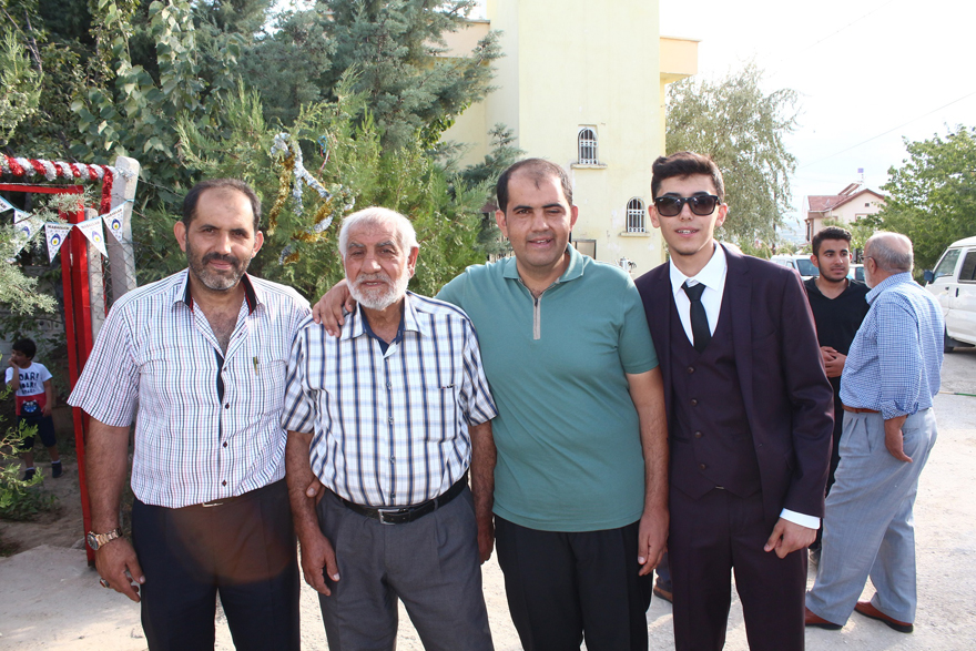 2-4-001.jpg 2-4-001.jpg