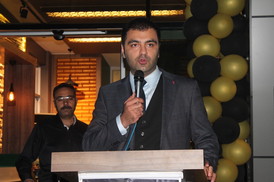 3e-ahmet-katiksiz.jpg