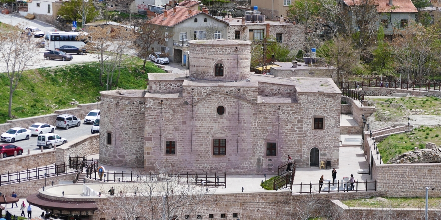 4-3_880x440-002.jpg