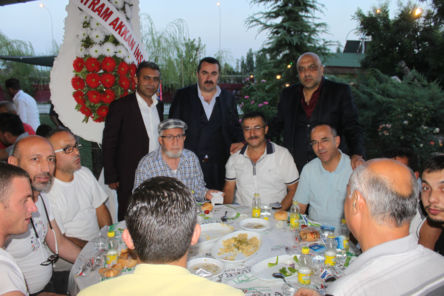 4-8-003.jpg 4-8-003.jpg